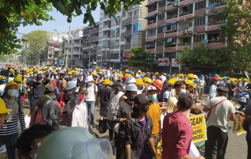 Người dân Myanmar tiếp tục xuống đường sau cuộc đàn áp đẫm máu hôm 28/2