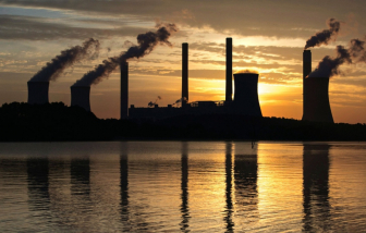 Sau đợt giảm kỷ lục nhờ COVID-19, lượng khí thải nhà kính bắt đầu tăng trở lại