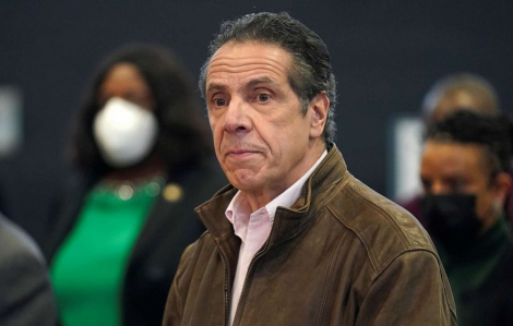 Thống đốc New York xin lỗi vụ bê bối tình dục nhưng khẳng định “sẽ không từ chức”