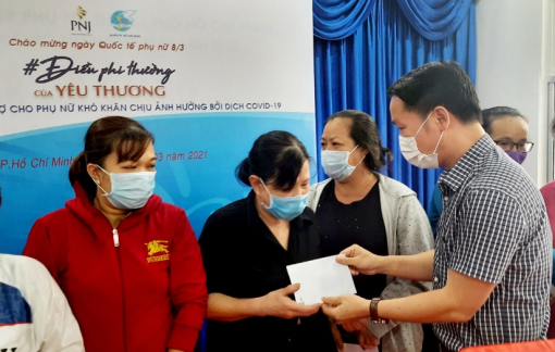 PNJ trao 1 tỷ đồng hỗ trợ phụ nữ khó khăn do tác động đại dịch