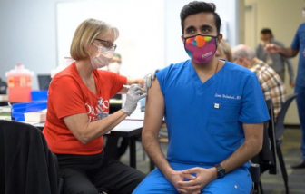 Hàng ngàn người ở California bị tiêm vắc-xin thiếu liều