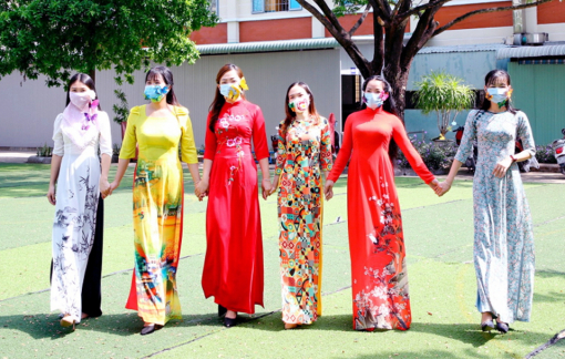 Bạn vẫn đẹp khi đeo khẩu trang