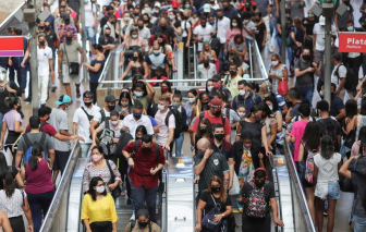 Đại dịch COVID-19 tại Mỹ đang giảm, Brazil bùng phát lại