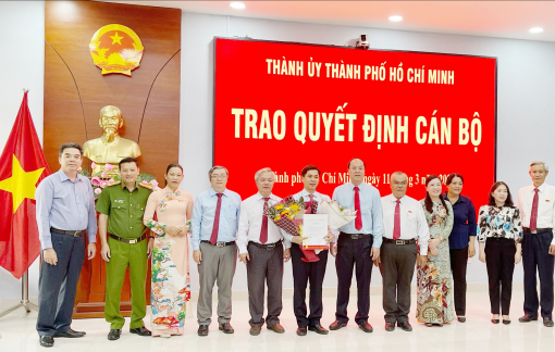 Trưởng Ban Kinh tế - Ngân sách HĐND TPHCM làm Chủ tịch UBND huyện Nhà Bè