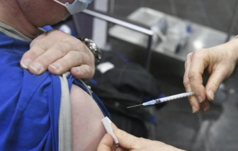 Chuyên gia khẳng định vắc-xin AstraZeneca an toàn