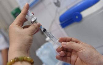 Việt Nam đã hoàn thành tiêm vắc xin COVID-19 cho hơn 10.000 người