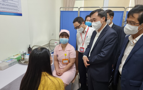 Bộ Y tế kỳ vọng Việt Nam xuất khẩu vắc-xin ngừa COVID-19 vào năm 2022