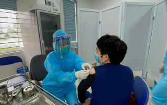 Thêm 4.260 người tiêm chủng vắc-xin COVID-19