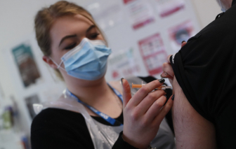 Cơ quan quản lý dược EU: Vắc-xin AstraZeneca an toàn