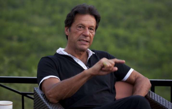 Thủ tướng Pakistan nhiễm COVID-19 sau khi tiêm vắc-xin của Trung Quốc