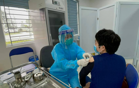 Gần 33.900 người Việt tiêm vắc xin COVID-19