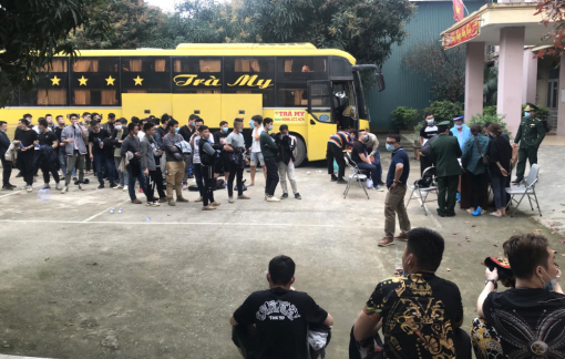 Chở 53 người Trung Quốc nhập cảnh trái phép từ Bắc vào Nam giá hơn 370 triệu đồng