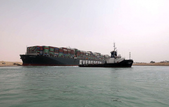 Mỗi ngày vụ kẹt tàu ở kênh đào Suez gây thiệt hại ít nhất 9,5 tỷ USD