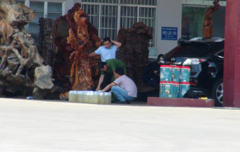 Công an phong tỏa một trong những trạm xăng dầu lớn nhất Bình Phước