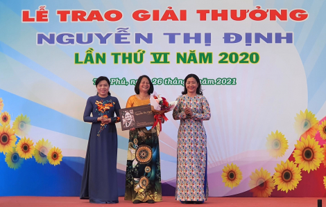 Tác giả "Nhà trẻ công ty" nhận Giải thưởng Nguyễn Thị Định