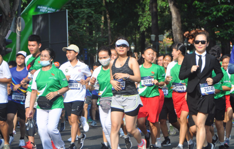 Hàng ngàn phụ nữ tham gia ngày chạy Olympic vì sức khoẻ toàn dân