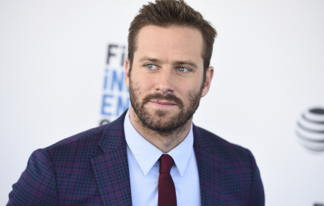 “Điệp viên tỷ đô” gạch tên Armie Hammer vì cáo buộc tình dục