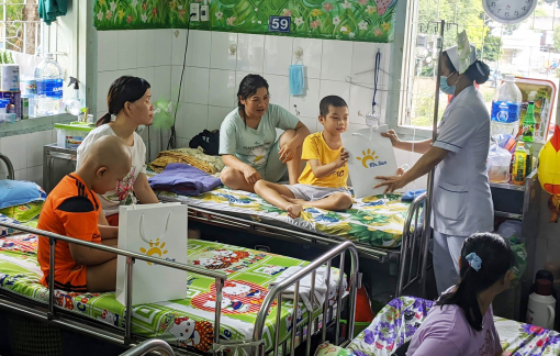 Dự án hỗ trợ trẻ em nghèo bị ung thư được hỗ trợ thêm 2 tỷ đồng
