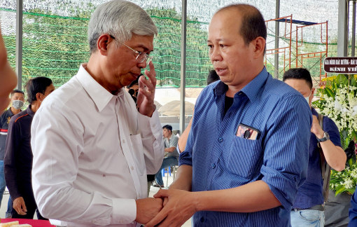 Lãnh đạo TPHCM viếng các nạn nhân tử vong trong vụ cháy ở TP. Thủ Đức