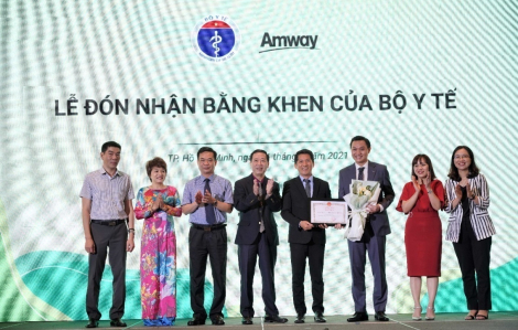 Amway Việt Nam tự hào lần thứ 2 đón nhận bằng khen của Bộ Y tế
