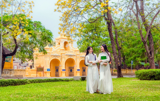Tiến sĩ Thái Kim Lan: Giáo dục gia đình là bản lề níu giữ nền nếp cho người trẻ