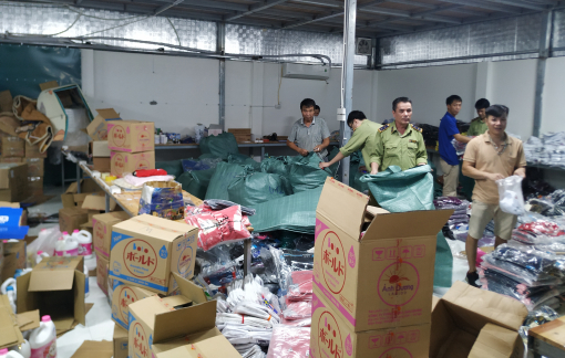 Triệt phá kho hàng lậu lớn nhất Ninh Bình