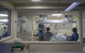 Sự bất đồng về chính sách khiến đại dịch thêm trầm trọng tại Brazil