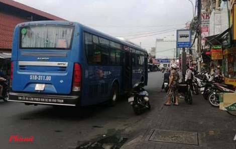 Tạm ngưng công việc đối với nhân viên không cho người khuyết tật lên xe buýt