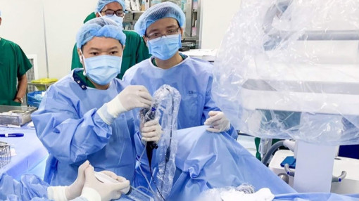 Áp dụng kỹ thuật hiện đại trong điều trị bệnh lý thận tiết niệu ở nam giới