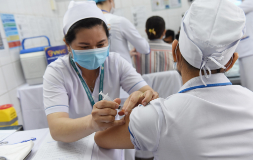 10 nhóm đối tượng ưu tiên tiêm miễn phí vắc-xin COVID-19 ở TPHCM