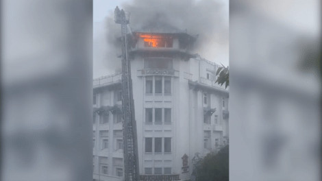 Cháy dữ dội Khách sạn Đồng Khánh, quận 5