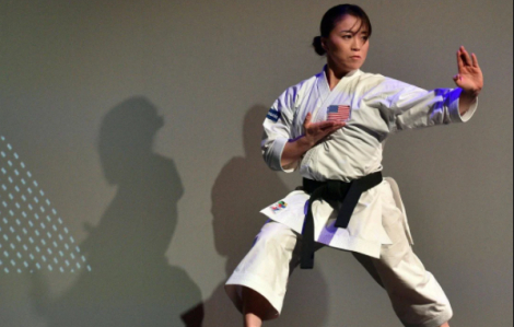 Nữ vận động viên vô địch karate người Mỹ gốc Á bị lăng mạ khi đang tập luyện ở công viên
