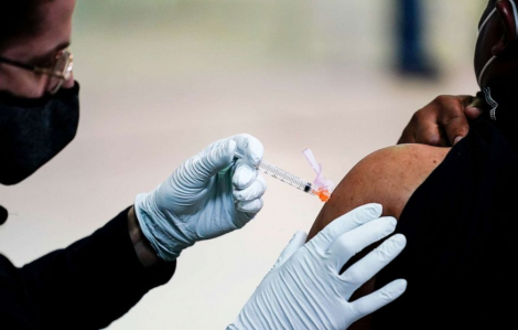 Mỹ yêu cầu dừng sử dụng vắc-xin 1 mũi của hãng Johnson & Johnson