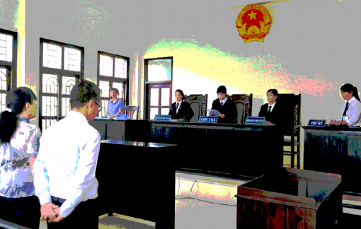 “Cuộc chiến” giành con khi ly hôn: Đong đếm cho con