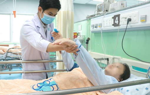 Mổ bắt con thành công cho thai phụ bị đột quỵ