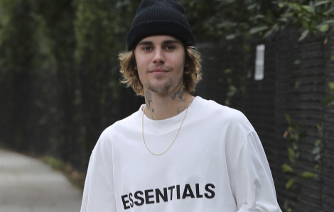 Justin Bieber: "Kiếm được số tiền khổng lồ nhưng tôi quá đau khổ”