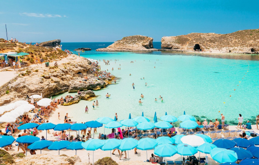 Malta tặng tiền cho du khách đến tham quan
