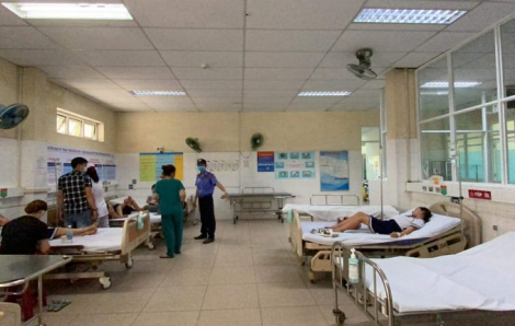 32 học sinh tiểu học nhập viện cấp cứu sau khi chơi đất nặn slam
