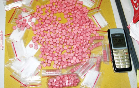 Tài xế Grab bị “boom hàng” hơn 1.000 viên ma túy
