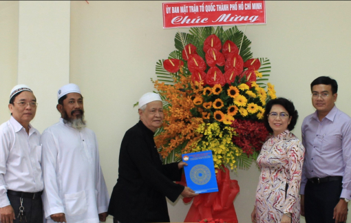 Lãnh đạo Mặt trận Tổ quốc Việt Nam TPHCM thăm Ban đại diện Cộng đồng Hồi giáo TPHCM