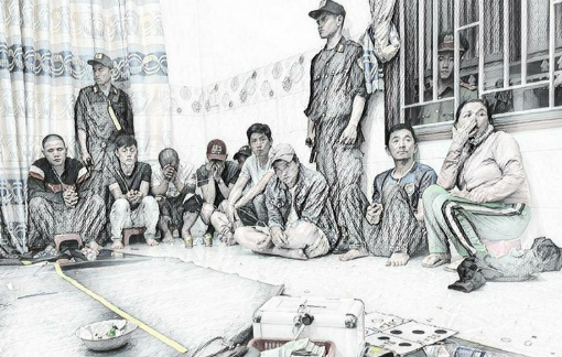 Triệt phá tụ điểm đánh bạc trong căn nhà có nhiều lớp cửa sắt, thu giữ gần 700 triệu đồng