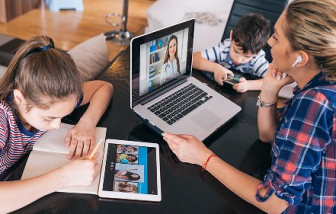 115% các bà mẹ có con nhỏ ở Mỹ phải rời bỏ công việc