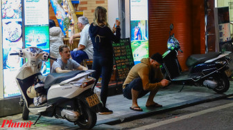 COVID-19 khiến nhiều người nước ngoài ở Việt Nam gặp vấn đề tâm lý