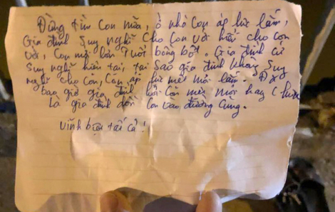 Nghệ An: Nam thanh niên để lại mảnh giấy viết “con áp lực lắm” rồi nhảy cầu tự tử