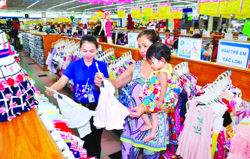 Thời trang Việt trước cơ hội phục hồi