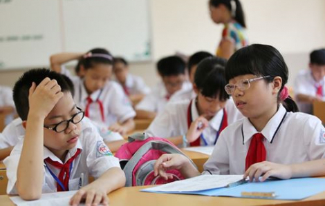 Phụ huynh lo lắng nghe tin Hà Nội dừng tuyển sinh đào tạo hệ song bằng lớp 6