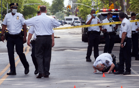 New York chứng kiến tuần đẫm máu với 46 vụ nổ súng