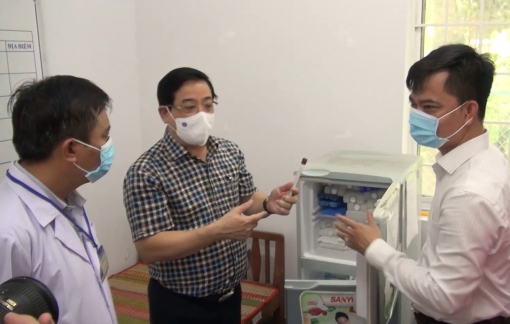 Hỗ trợ miền Tây tự xét nghiệm và khẳng định COVID-19