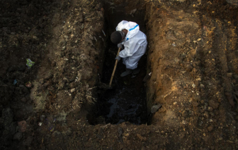 Thảm họa COVID-19 ở Ấn Độ là "cơn bão hoàn hảo"