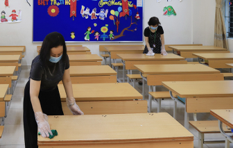 Hà Nội cho học sinh tạm dừng đến trường từ 4/5, chuyển sang học online vì COVID-19